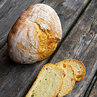 Das Pane di grano duro hat eine luftig, lockere Krume. 