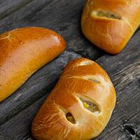 Drei kleinen Schnitte in den Taschen erlauben einen kleinen Einblick auf die Apfelfüllung.