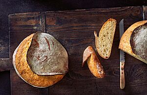 Das Kappenbrot hat eine halbrunde, sich vom Brot ablösende, aromatisch-krosse Kruste.